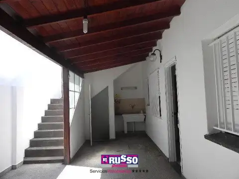 Depto Tipo Casa 4 ambientes con 1 baño