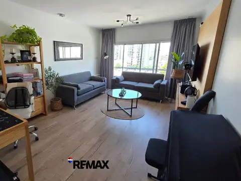 SEMIPISO EN VENTA EN PLENO CENTRO. ROCA 23