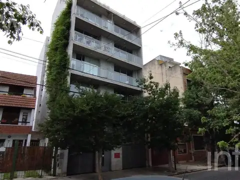 Departamento en Alquiler con 1 cochera