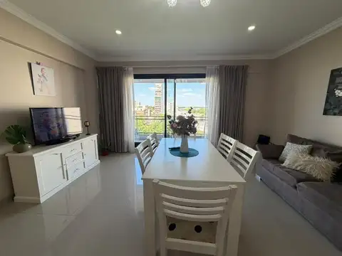 3 AMBIENTES AL FTE CON LA MEJOR VISTA Y COCHERA