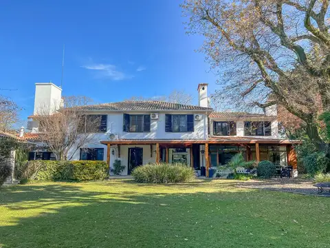 Casa  en Venta en Libertador / Rio, Martínez, San Isidro