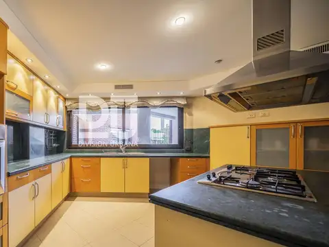 Edificio Comercial a la venta en Morón Centro