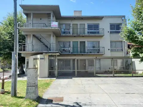 Departamento de 3 Ambientes en Alquiler excelente ubicacion de Quilmes Oeste  