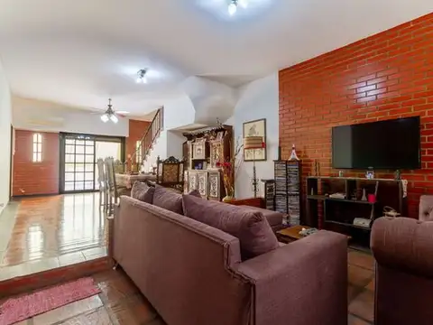 Depto Tipo Casa en Venta de 4 ambientes