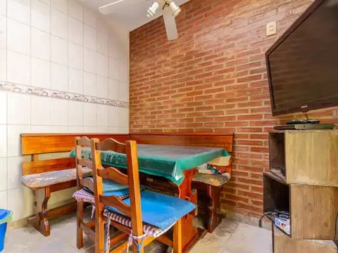 Depto Tipo Casa en Venta con 1 cocheras