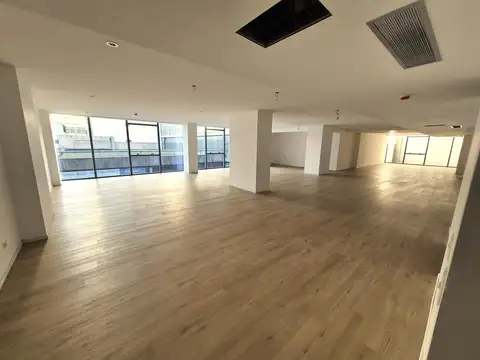 Oficina en Alquiler al Sur