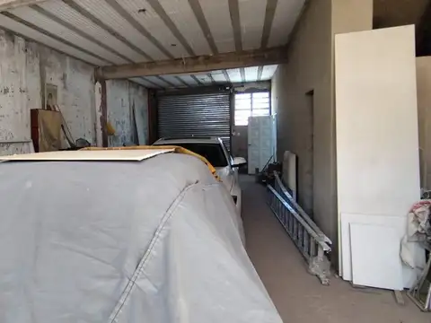 VENTA  LOCAL  - SALON -  DEPTO 3 AMB HURLINGHAM