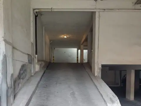 113 - MENSAJERIAS 200, Piso 1