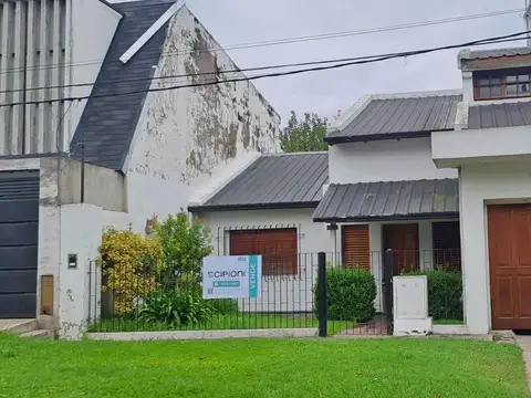 Casa en venta en Ringuelet