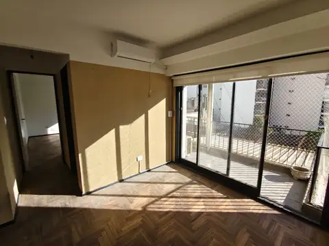 triunvirato 4500, Piso 4