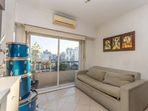 DEPARTAMENTO 4 AMB CON BALCÓN FLORES EN VENTA