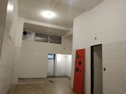 Local en Venta en Balvanera, USD 185.000