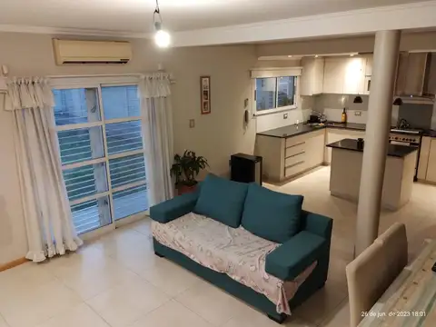 Casa en Lisandro Olmos Etcheverry