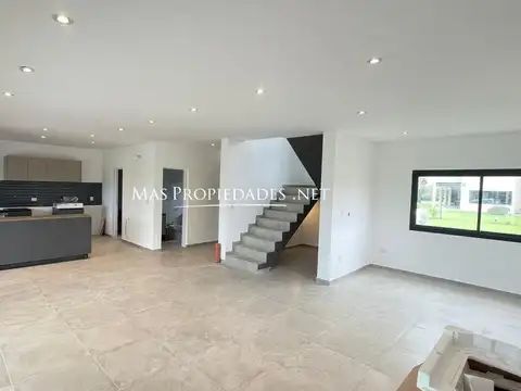 Venta Casa en Santa Rita 3 Dormitorios Canning