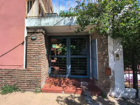 Casa en Luis Guillon