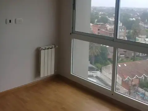 Departamento en Alquiler en Lomas De Zamora, $ 450.000