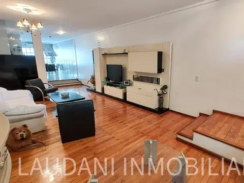 Casa 5 ambientes con 4 baños