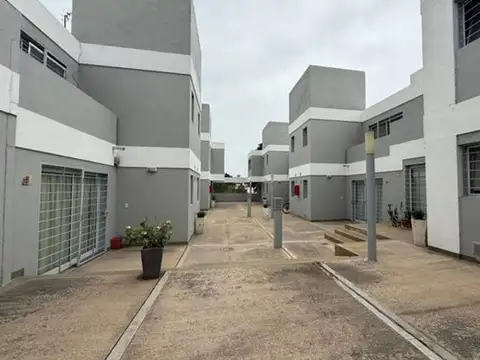 Departamento 5 ambientes con 1 baño