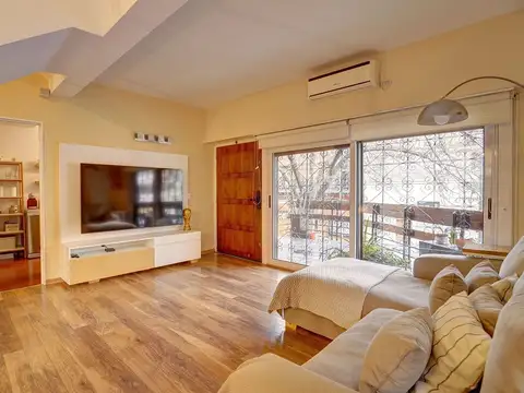 INCREIBLE PH TIPO TRIPLEX CON 2 COCHERAS Y PARRI