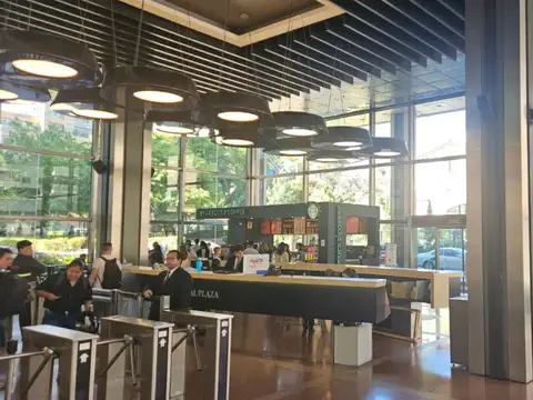 Oficina en Alquiler con 8 cocheras