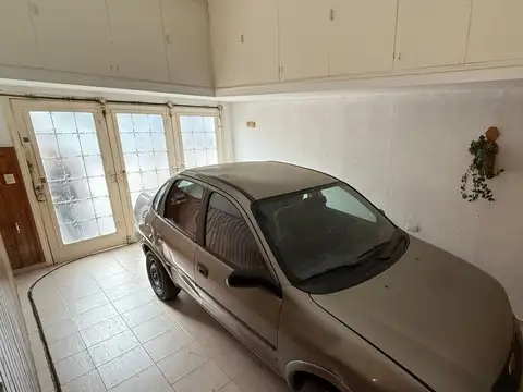 Depto Tipo Casa 5 ambientes con 2 baños