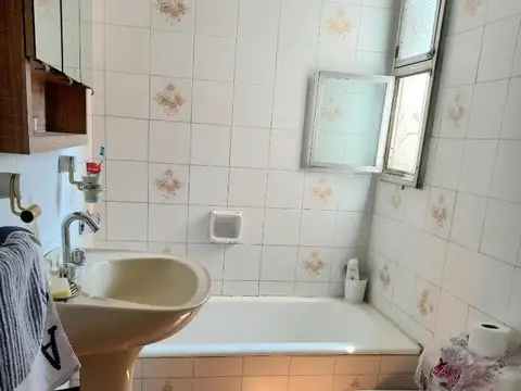 Departamento 4 ambientes con 1 baño