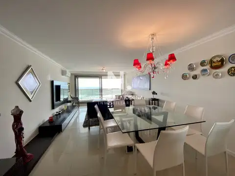 Departamento 4 ambientes con 4 baños