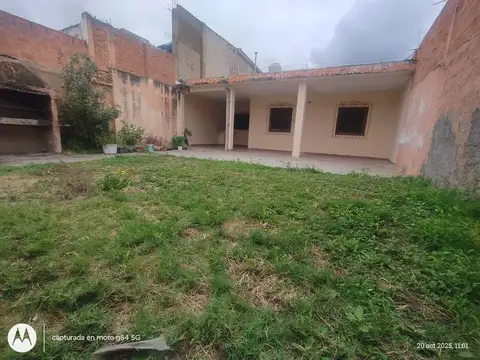 Casa en alquiler en Villa 20 De Junio