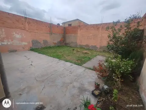 Casa en Alquiler con 1 cochera