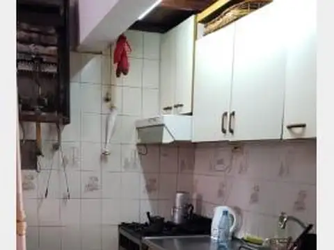 Depto Tipo Casa en Venta en Ramos Mejia Sur, USD 140.000