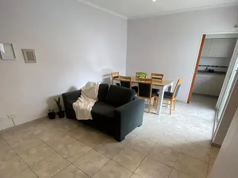 Joaquin V Gonzalez al 3000