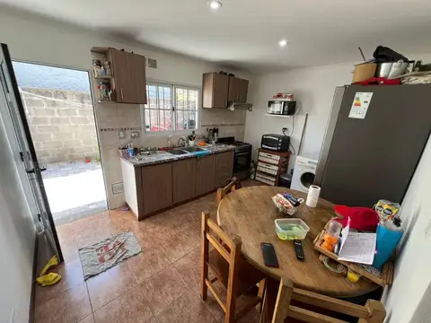 Depto Tipo Casa en Venta con 1 cocheras
