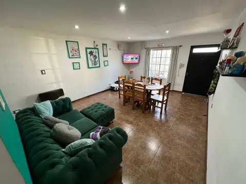 Depto Tipo Casa en Venta de 3 ambientes