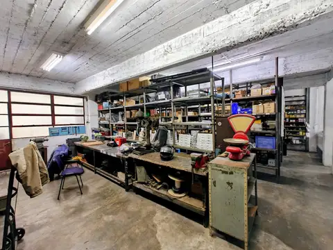 Local en Alquiler en Villa Santa Rita, USD 3.500