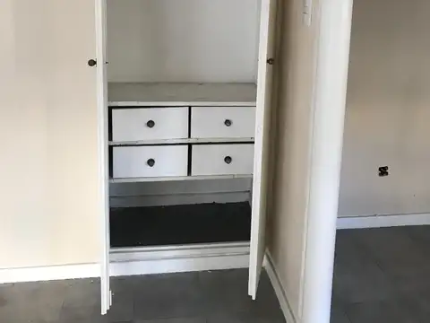 Paraguay 2400, Piso 6