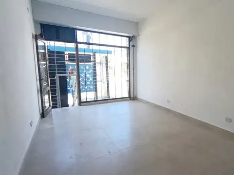 Local en Alquiler en Ramos Mejia, $ 400.000