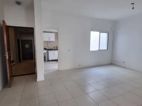 Depto Tipo Casa en Alquiler en Munro, $ 750.000