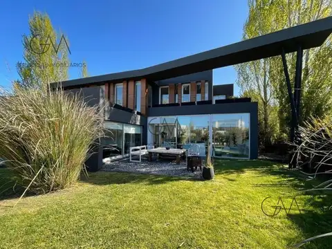 Casa en Alquiler Temporal de 4 dormitorios