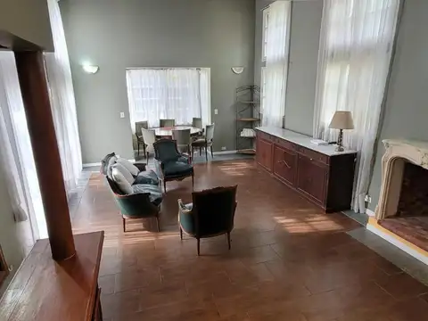 Casa en venta con 5 dormitorios en Banco Provincia Country Club