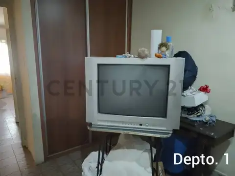 Propiedad con 4 Departamentos. Venta en block