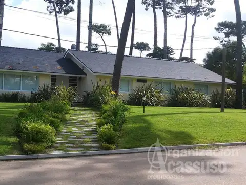 Casa en Venta Mansa calle Melo  Punta del Este