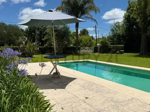 Casa 3 ambientes con 2 baños