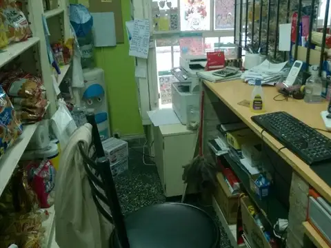 ALQUILER DE LOCAL * RUBROS VARIADOS