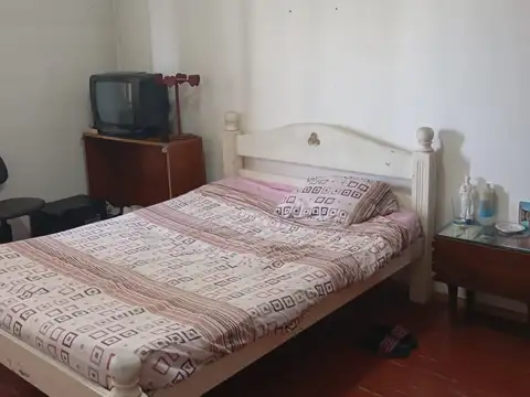 Sullivan 1500, Piso 2