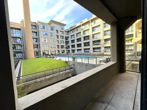 Avenida Regimiento De Patricios 1000