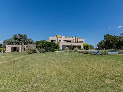lote18, Barrio de chacras Laguna Vitel
