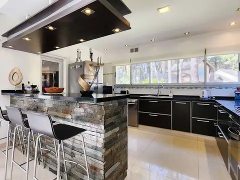 Casa en Alquiler Temporal en Pinamar, USD 0