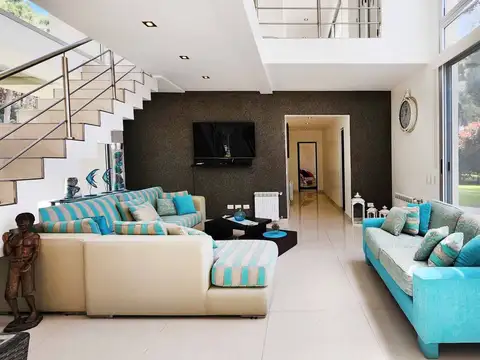 Casa - Alquiler temporario - Argentina, Pinamar - Troya 900