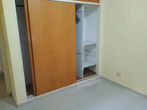 Departamento en Alquiler en San Justo, $ 470.000