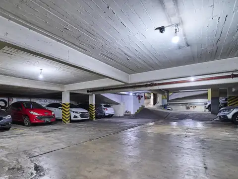 Av Regimiento de Patricios  al 600